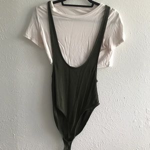 💚Urban Outfitters Crop Top Bodysuit💚